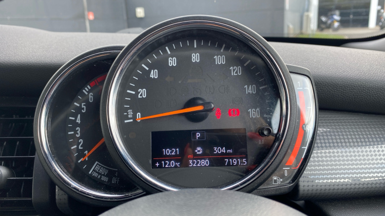 MINI Hatchback 1.5 Cooper Sport II 3dr Auto Petrol Hatchback